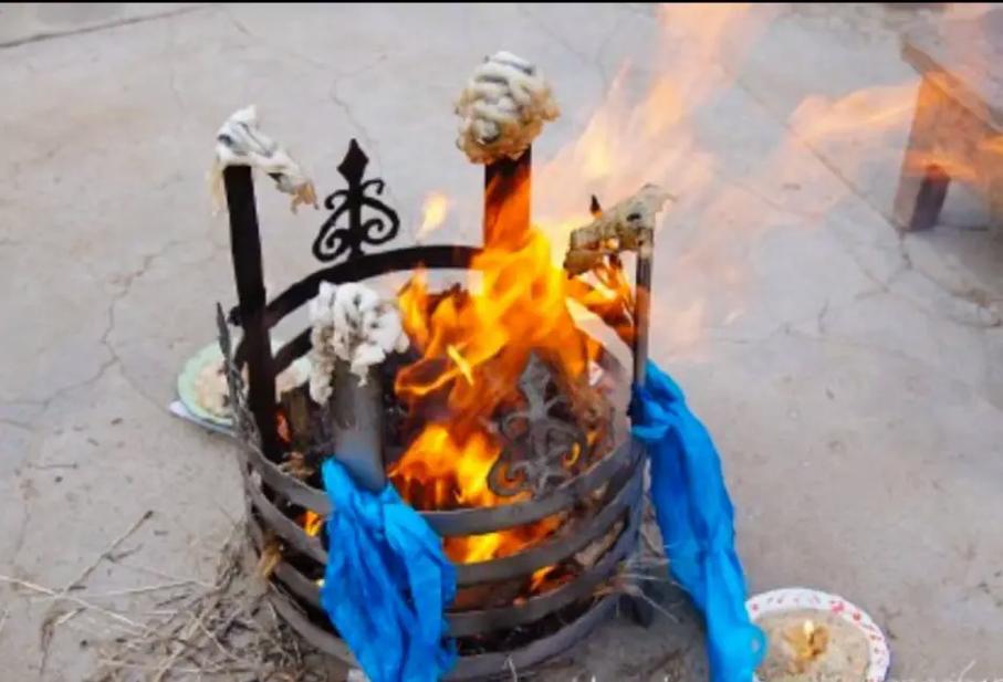 （新春走基层）腊月二十三，蒙古族祭火仪式里的神秘与传承